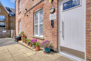 Communal Entrance- click for photo gallery